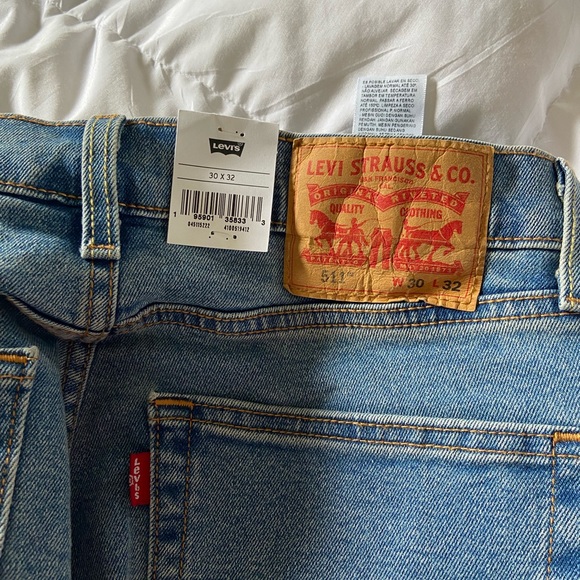 Men’s Levi 511 - Picture 3 of 5